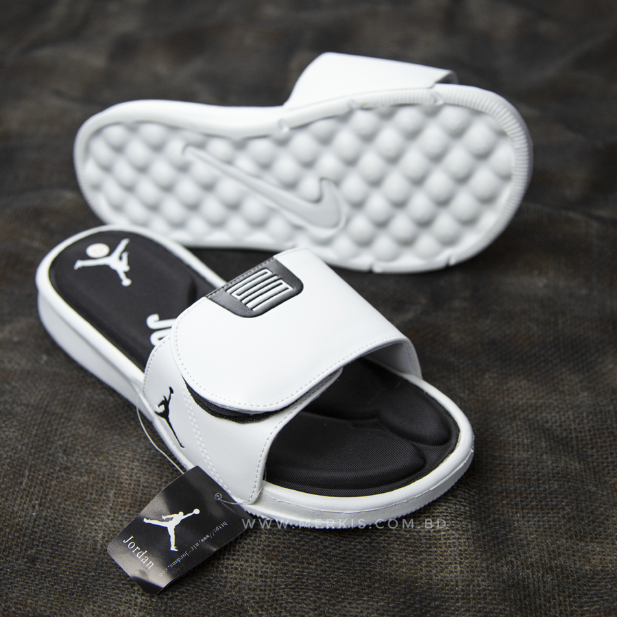 Black and deals white jordan slippers