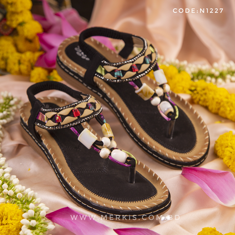 15 Latest Collection of Flat Sandals for Women With Stylish Look | Bridal  shoes flats, Fashion sandals, Stylish sandals