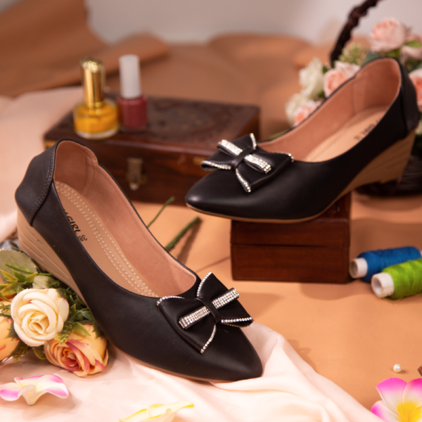 Black Pump Shoes for Women