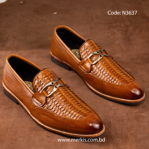 Buy Men's Tassel Loafer in BD