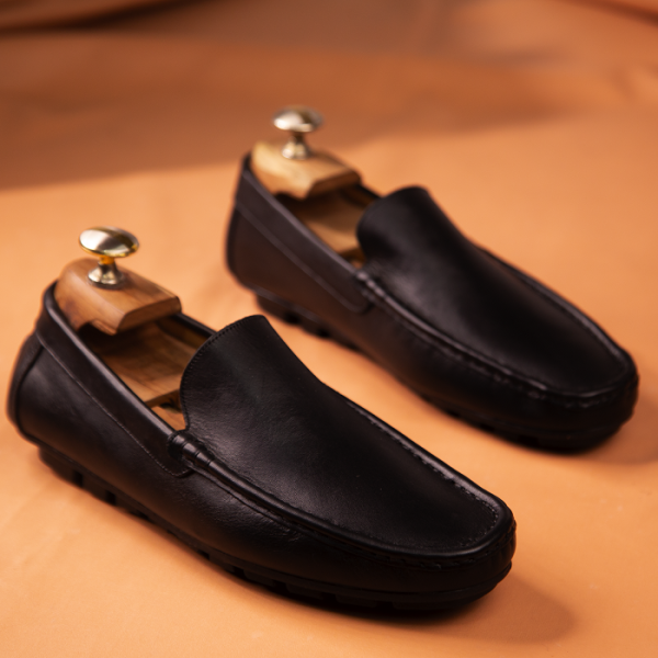 Men’s Black Leather Loafers in Bangladesh