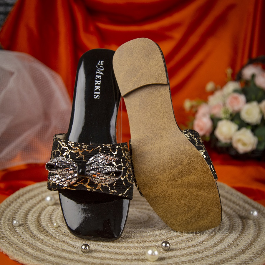 Flat black sandals for girls - Image 4