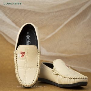 Effortless Style: Boys Slip on Loafers for Easy and Chic Dressing