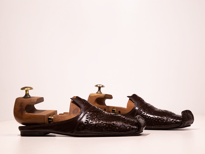 Kolhapuri Sandal: Step into Style and Tradition - Image 2
