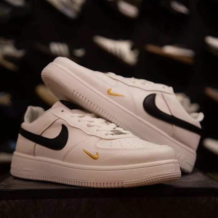 Stylish Men’s Nike Airforce 1 Premium Sneakers