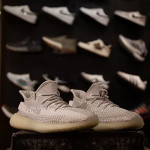 Top Men’s Sports Shoes: Adidas Yeezy Boost 350 V2 OEM Grade