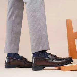 Stylish Crocodile Pattern Shoes for Men