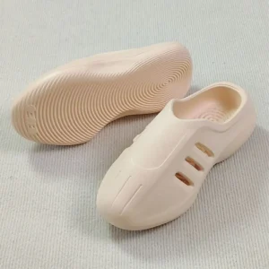 Casual Beach Clogs For Men